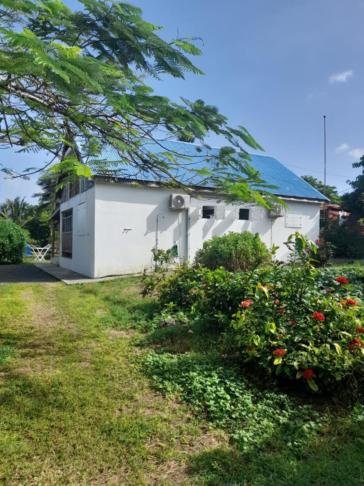 Maison Bord De Mer A 100 M Saint-Francois  Exterior photo